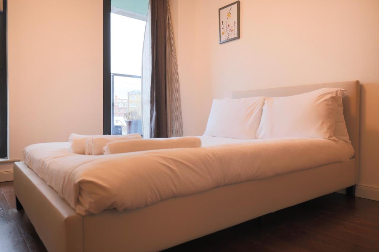 Beautiful 2 Bedroom Property In Borough Лондон Екстер'єр фото