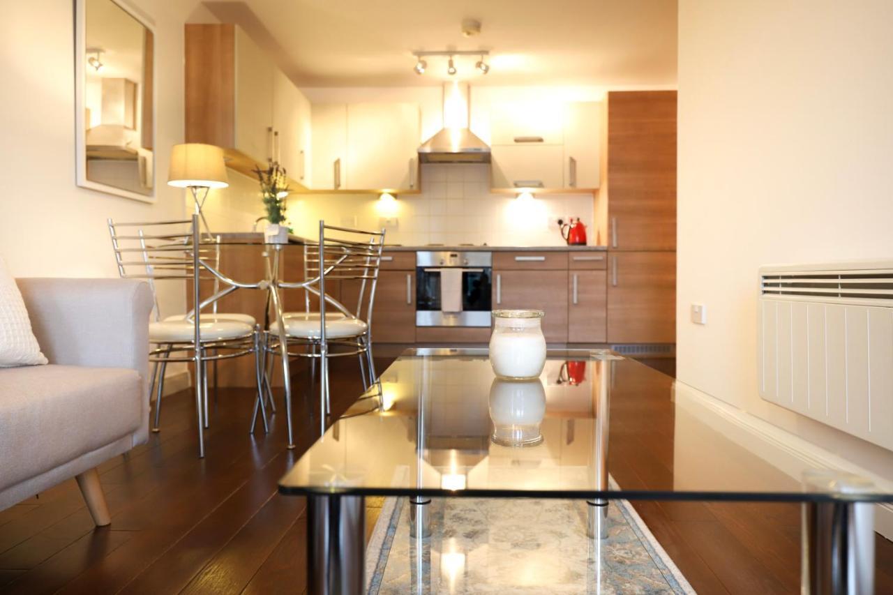 Beautiful 2 Bedroom Property In Borough Лондон Екстер'єр фото